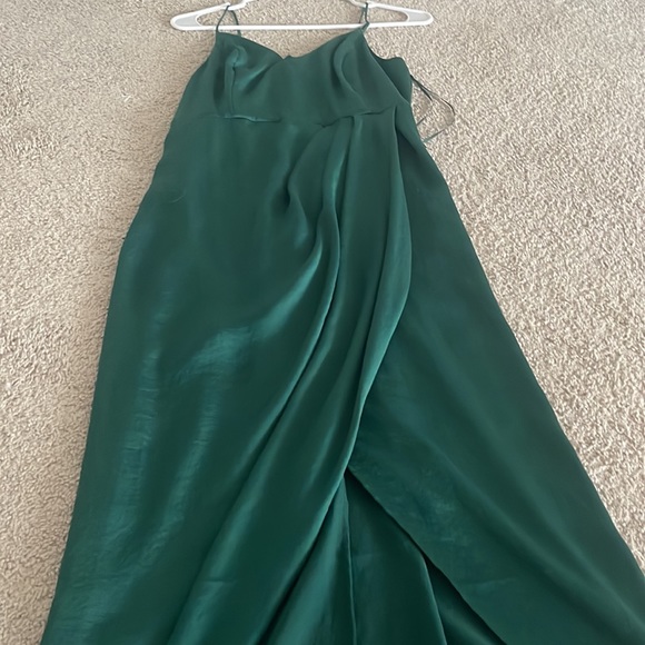 Faux satin sheen maxi dress with draped end - Picture 5 of 5